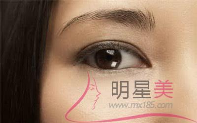 如何确定眉毛的三点