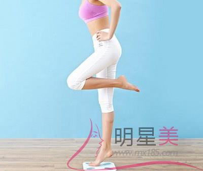 怎么减肚子两边的赘肉