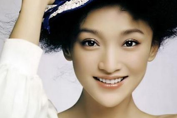 埋线和压<a href=http://www.mx185.com/listinfo-724-0.html target=_blank class=infotextkey>双眼皮</a>的主要差别在哪 压<a href=http://www.mx185.com/listinfo-724-0.html target=_blank class=infotextkey>双眼皮</a>的特点