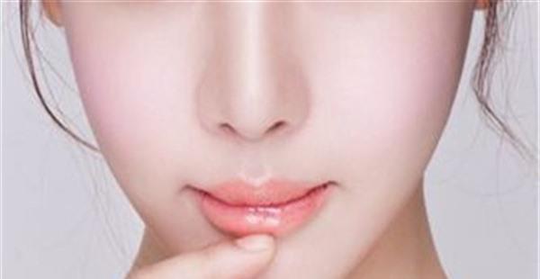 脸上的凹陷疤痕怎么去掉