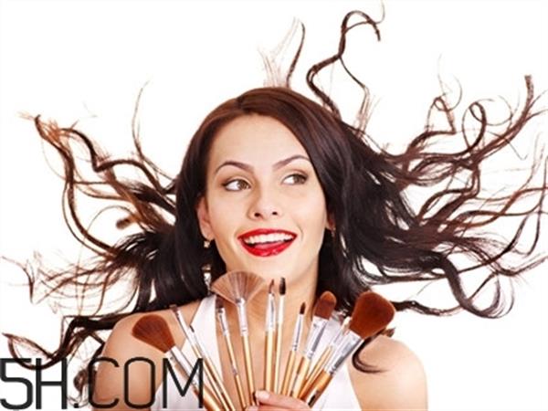 <a href=http://www.mx185.com/listinfo-829-0.html target=_blank class=infotextkey>烤瓷牙</a>能磨小吗?<a href=http://www.mx185.com/listinfo-829-0.html target=_blank class=infotextkey>烤瓷牙</a>可以矫正吗?