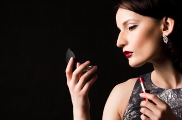 <a href=http://www.mx185.com/listinfo-797-0.html target=_blank class=infotextkey>去痘疤</a>的注意事项