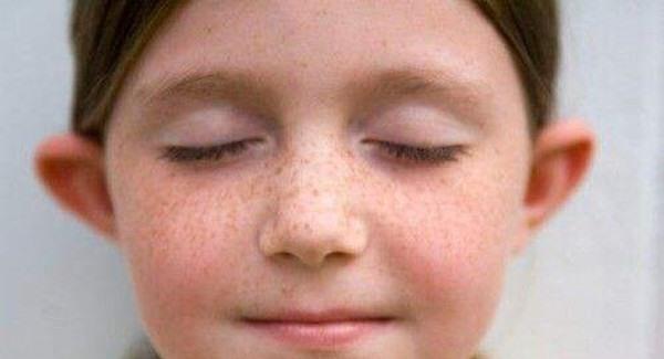 做E光<a href=http://www.mx185.com/listinfo-786-0.html target=_blank class=infotextkey>去黄褐斑</a>手术注意事项是什么?