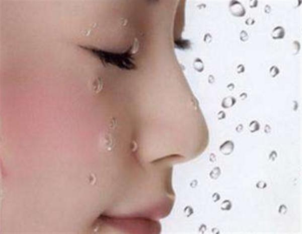 重庆韩式<a href=http://www.mx185.com/listinfo-737-0.html target=_blank class=infotextkey>隆鼻</a>哪家医院做得好