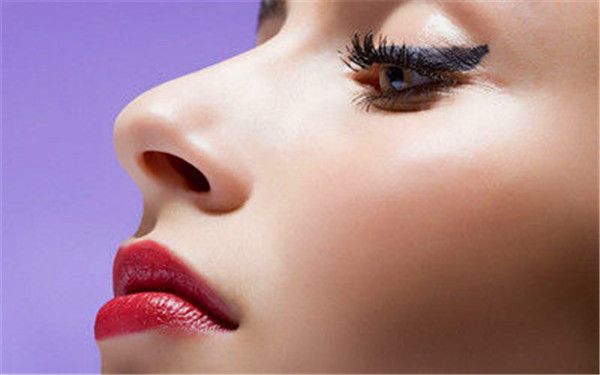 韩式<a href=http://www.mx185.com/listinfo-737-0.html target=_blank class=infotextkey>隆鼻</a>哪里好