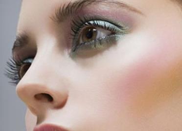 重庆透明质酸注射<a href=http://www.mx185.com/listinfo-737-0.html target=_blank class=infotextkey>隆鼻</a>价格