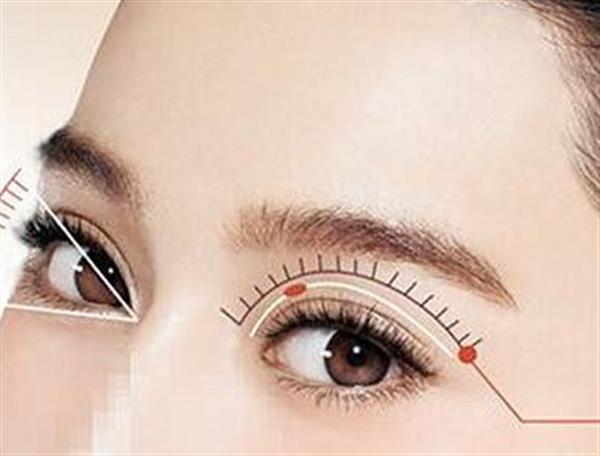 埋线<a href=http://www.mx185.com/listinfo-724-0.html target=_blank class=infotextkey>双眼皮</a>肿怎么消肿