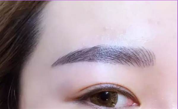 洗头如何洗不着眉毛