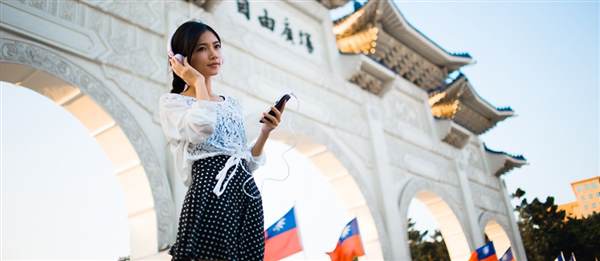 自体<a href=http://www.mx185.com/listinfo-664-0.html target=_blank class=infotextkey>毛发种植</a> 拥有美丽的秀发