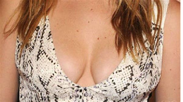 胸部乳腺增生做假体<a href=http://www.mx185.com/listinfo-618-0.html target=_blank class=infotextkey>隆胸</a>可以吗