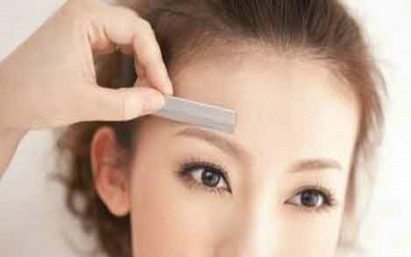 <a href=http://www.mx185.com/listinfo-655-0.html target=_blank class=infotextkey>切眉</a>提升术适合的年龄