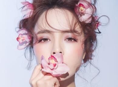 睫毛的种植多少钱