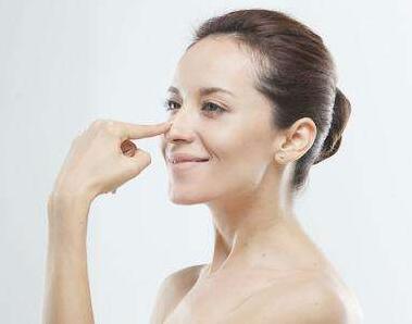 <a href=http://www.mx185.com/listinfo-737-0.html target=_blank class=infotextkey>隆鼻</a>修复术多久恢复