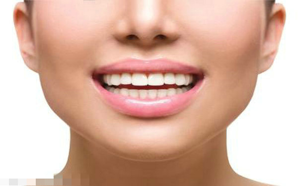 牙齿<a href=http://www.mx185.com/listinfo-830-0.html target=_blank class=infotextkey>美容冠</a>多少钱？