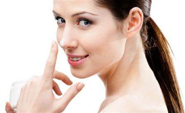 做完透明质酸<a href=http://www.mx185.com/listinfo-737-0.html target=_blank class=infotextkey>隆鼻</a>后的护理要点