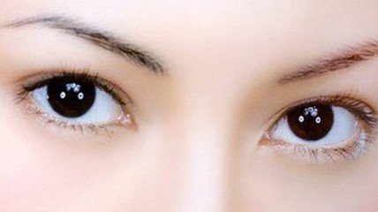 埋线<a href=http://www.mx185.com/listinfo-724-0.html target=_blank class=infotextkey>双眼皮</a>拆线后多久能好